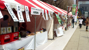 2012/03/30 靖国神社外苑のブース